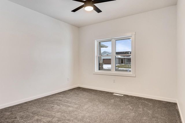 835 Crockett DRIVE, Holmen, WI 54636