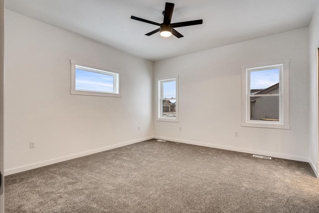 835 Crockett DRIVE, Holmen, WI 54636