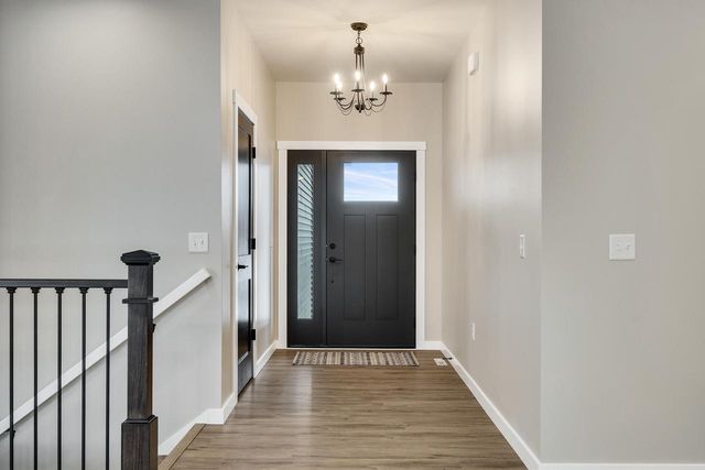 835 Crockett DRIVE, Holmen, WI 54636