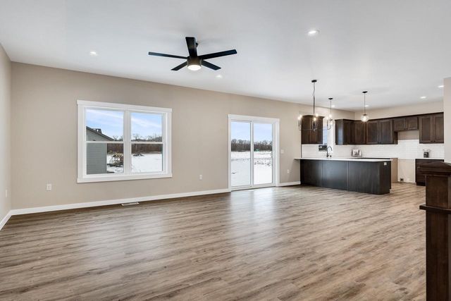 835 Crockett DRIVE, Holmen, WI 54636