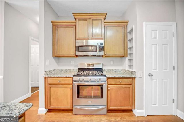 59 Rocky Circle NE, White, GA 30184