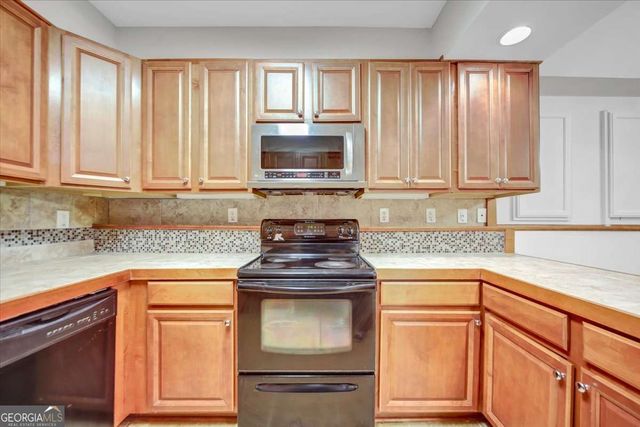 59 Rocky Circle NE, White, GA 30184