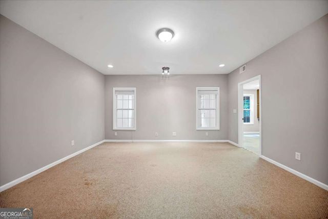 59 Rocky Circle NE, White, GA 30184