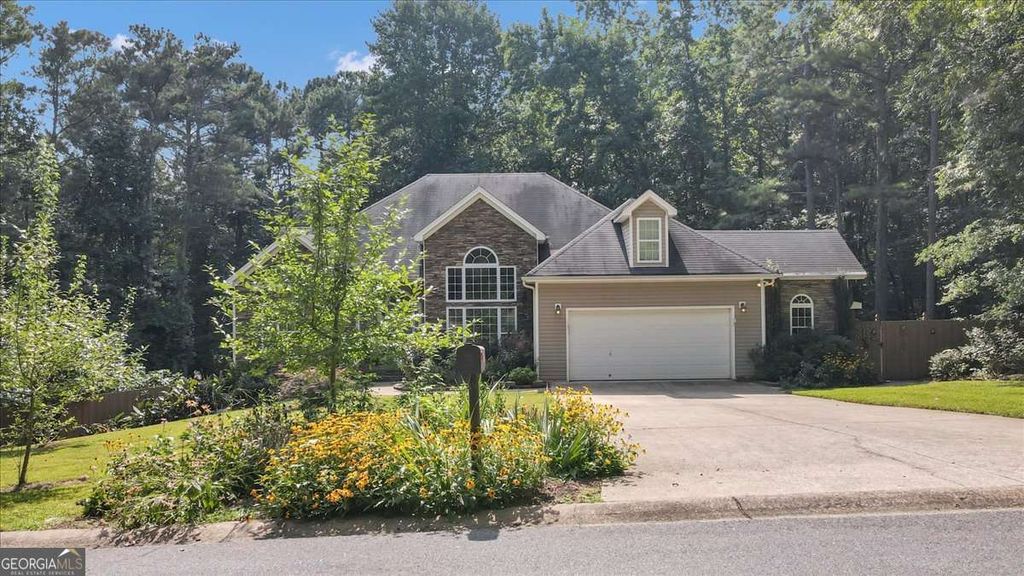 59 Rocky Circle NE, White, GA 30184