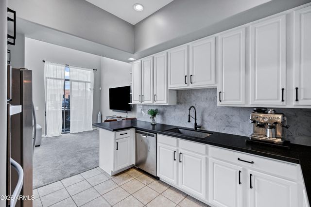 14450 N THOMPSON PEAK Parkway 133, Scottsdale, AZ 85260