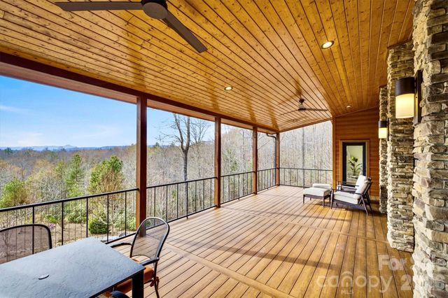 1416 High Valley Way, Lenoir, NC 28645