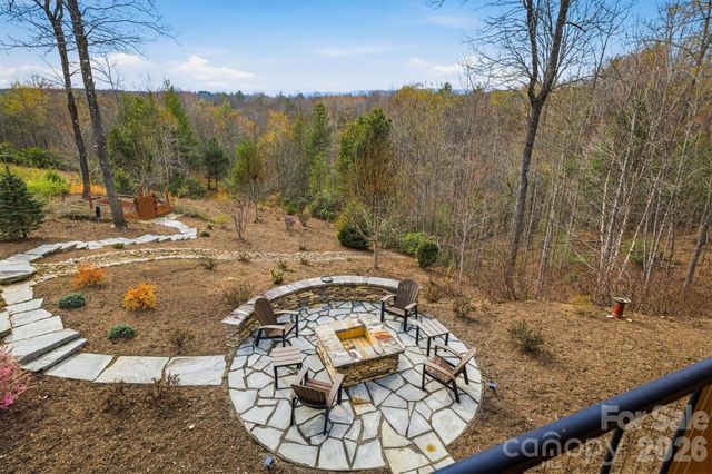 1416 High Valley Way, Lenoir, NC 28645