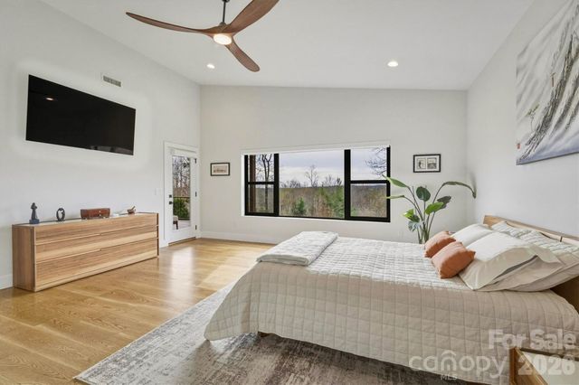 1416 High Valley Way, Lenoir, NC 28645