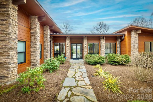 1416 High Valley Way, Lenoir, NC 28645