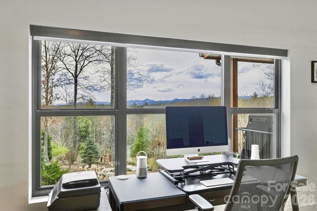 1416 High Valley Way, Lenoir, NC 28645