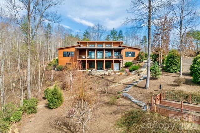 1416 High Valley Way, Lenoir, NC 28645