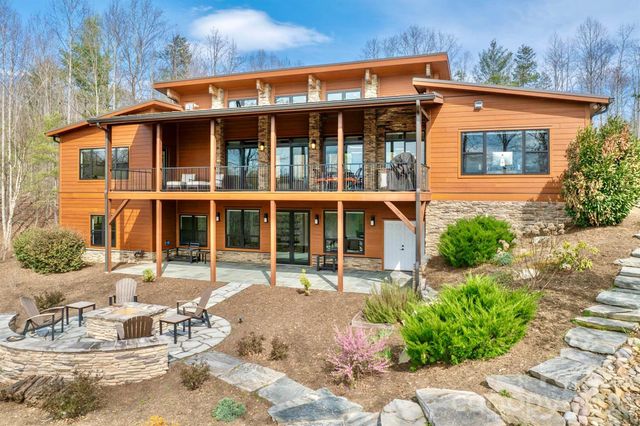 1416 High Valley Way, Lenoir, NC 28645