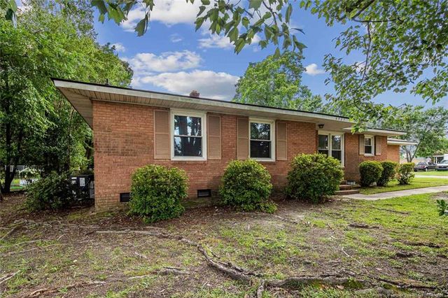 6425 Morganton Road, Fayetteville, NC 28314