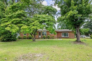 6425 Morganton Road, Fayetteville, NC 28314