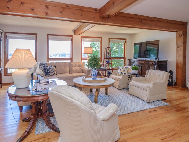 44850 Woodman Drive, Paw Paw Twp, MI 49079