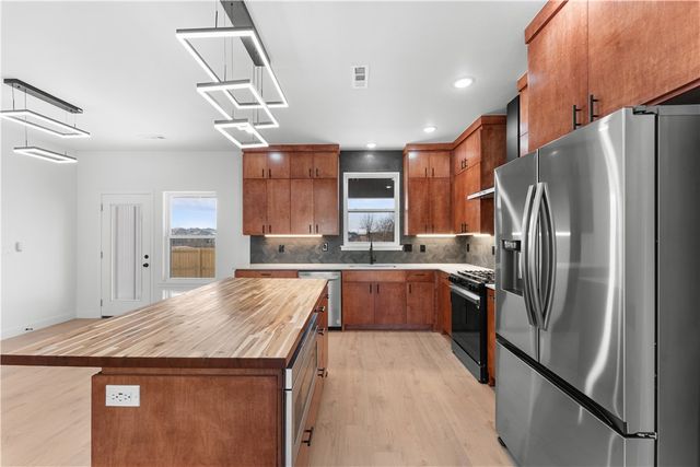 4945 Weeping Willow Avenue, Springdale, AR 72764