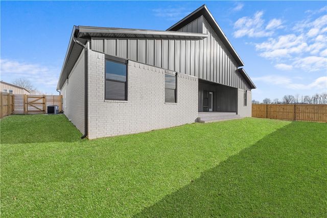 4945 Weeping Willow Avenue, Springdale, AR 72764