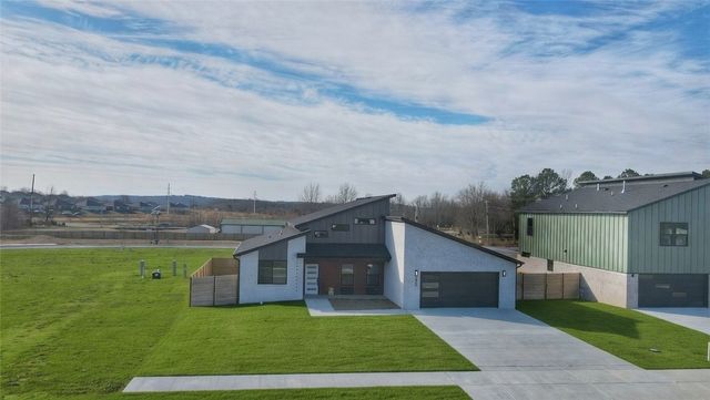 4945 Weeping Willow Avenue, Springdale, AR 72764