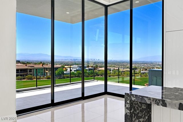 641 Majestic Rim Drive, Henderson, NV 89012