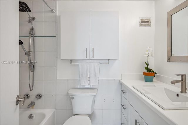 3505 S Ocean Drive 604, Hollywood, FL 33019