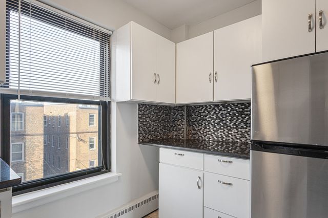 5858 N SHERIDAN Road 407, Chicago, IL 60660