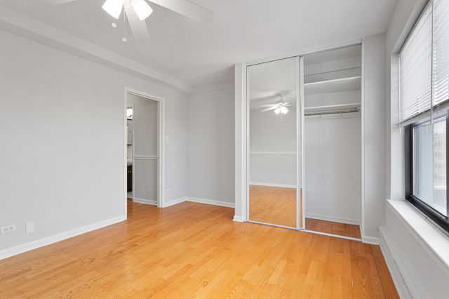 5858 N SHERIDAN Road 407, Chicago, IL 60660