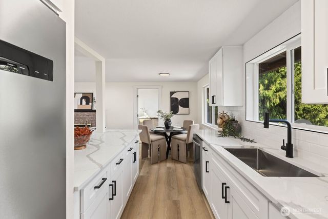 30420 2nd Avenue S, Federal Way, WA 98003