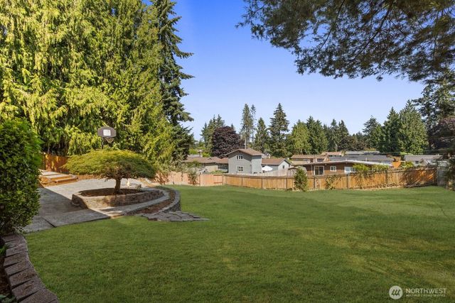 30420 2nd Avenue S, Federal Way, WA 98003