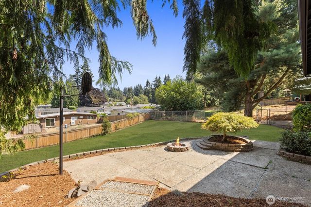 30420 2nd Avenue S, Federal Way, WA 98003