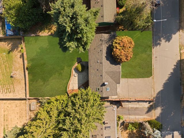 30420 2nd Avenue S, Federal Way, WA 98003