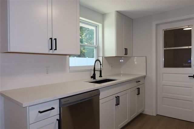 1808 HARPOON DRIVE, Holiday, FL 34690