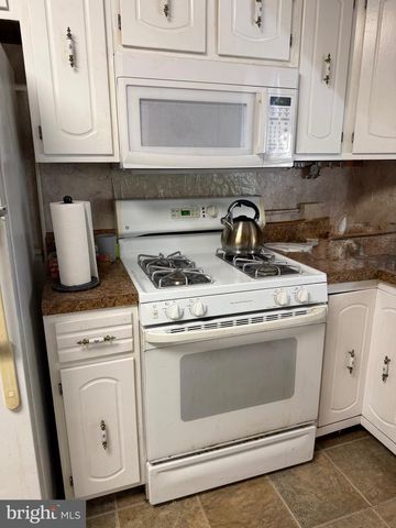 903 W WASHINGTON ST, Hagerstown, MD 21740