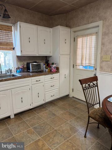 903 W WASHINGTON ST, Hagerstown, MD 21740