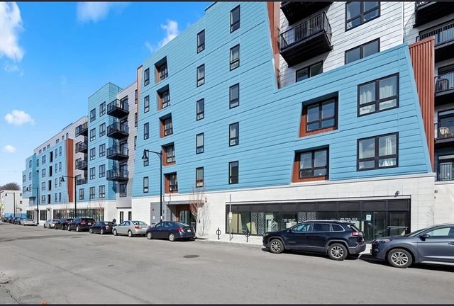 301 Border PH, Boston, MA 02128