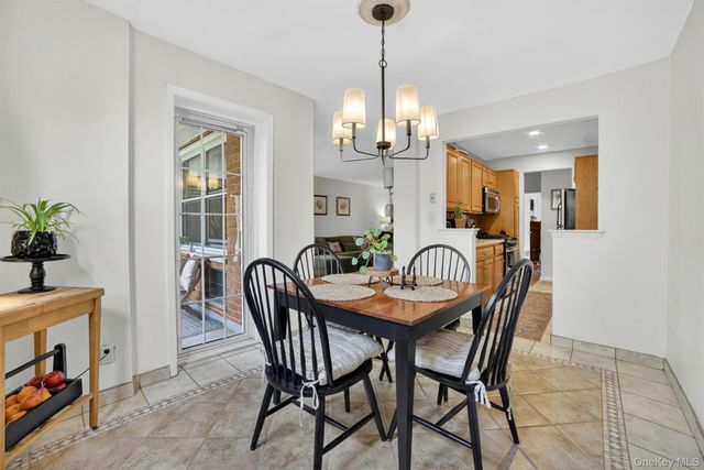 636 N Terrace Avenue 3F, Mount Vernon, NY 10552