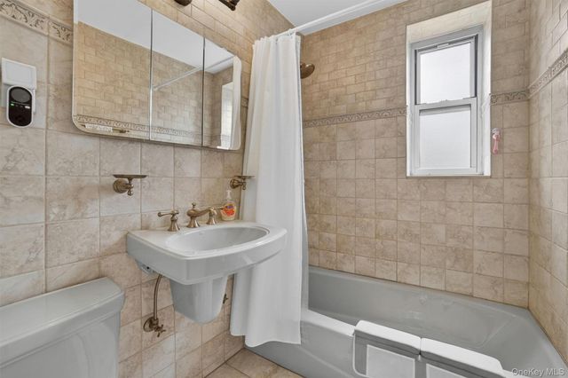 636 N Terrace Avenue 3F, Mount Vernon, NY 10552