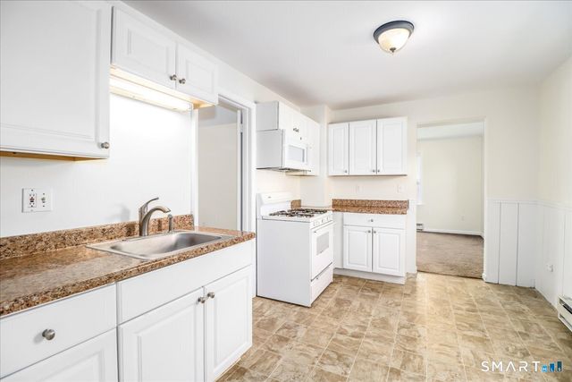 4 Edgewood Street 1, Danbury, CT 06810