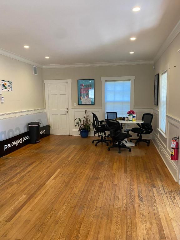 Image 4 of property listing at 102 NE 1st Avenue, Delray Beach, FL 33444