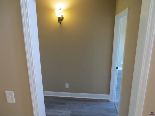 2026 Pin Oak Terrace, Bonaire, GA 31005