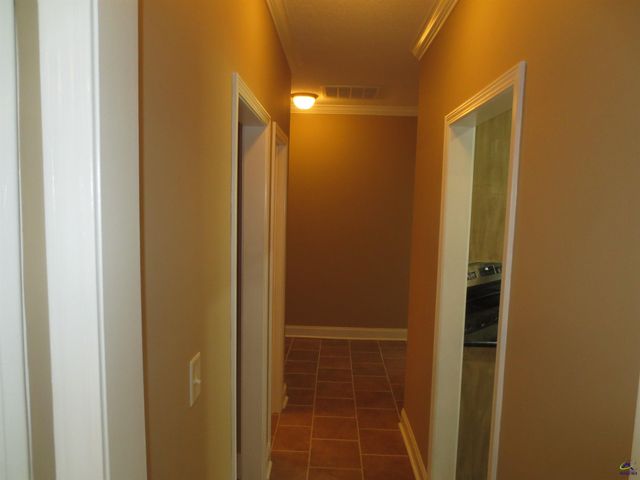 2026 Pin Oak Terrace, Bonaire, GA 31005