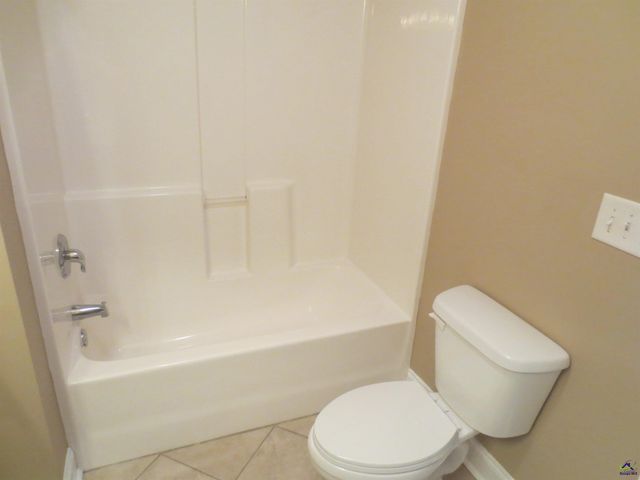 2026 Pin Oak Terrace, Bonaire, GA 31005