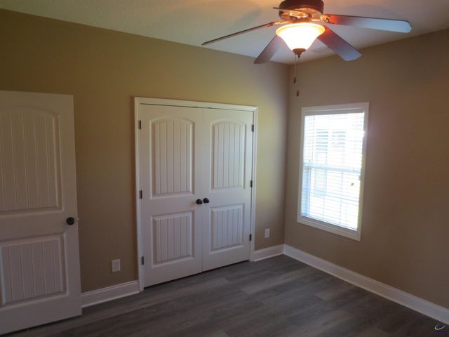 2026 Pin Oak Terrace, Bonaire, GA 31005