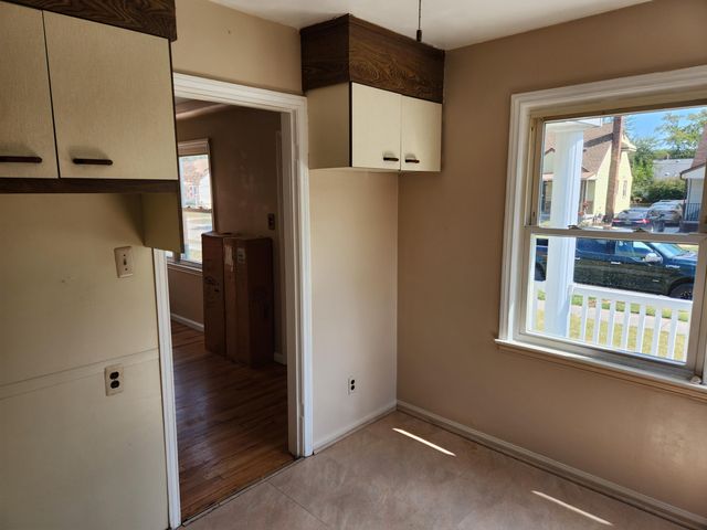 4474 Syracuse Street, Dearborn Heights City, MI 48125