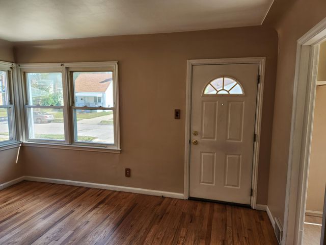 4474 Syracuse Street, Dearborn Heights City, MI 48125