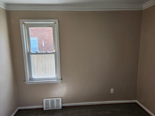 4474 Syracuse Street, Dearborn Heights City, MI 48125