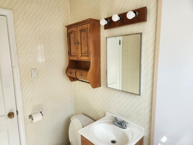 4474 Syracuse Street, Dearborn Heights City, MI 48125