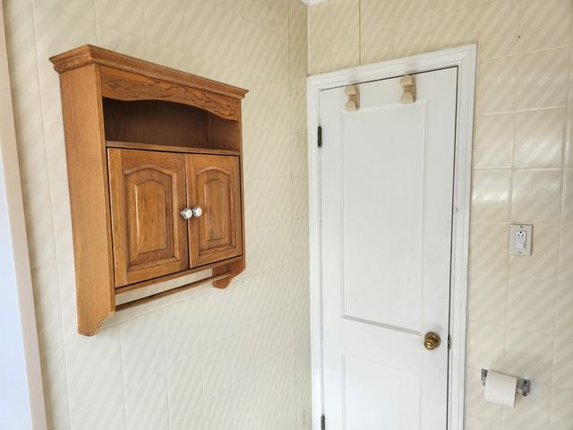 4474 Syracuse Street, Dearborn Heights City, MI 48125