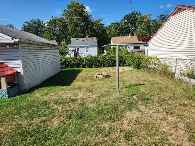 4474 Syracuse Street, Dearborn Heights City, MI 48125