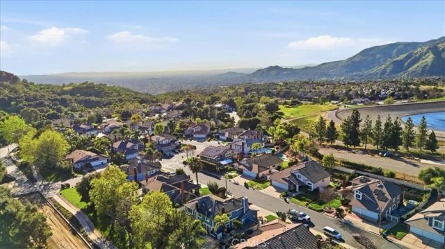 5582 Lakeview, La Verne, CA 91750
