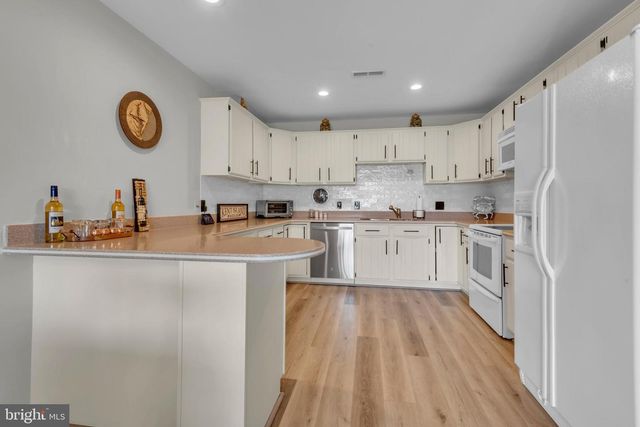 114 BAYVIEW, Grasonville, MD 21638